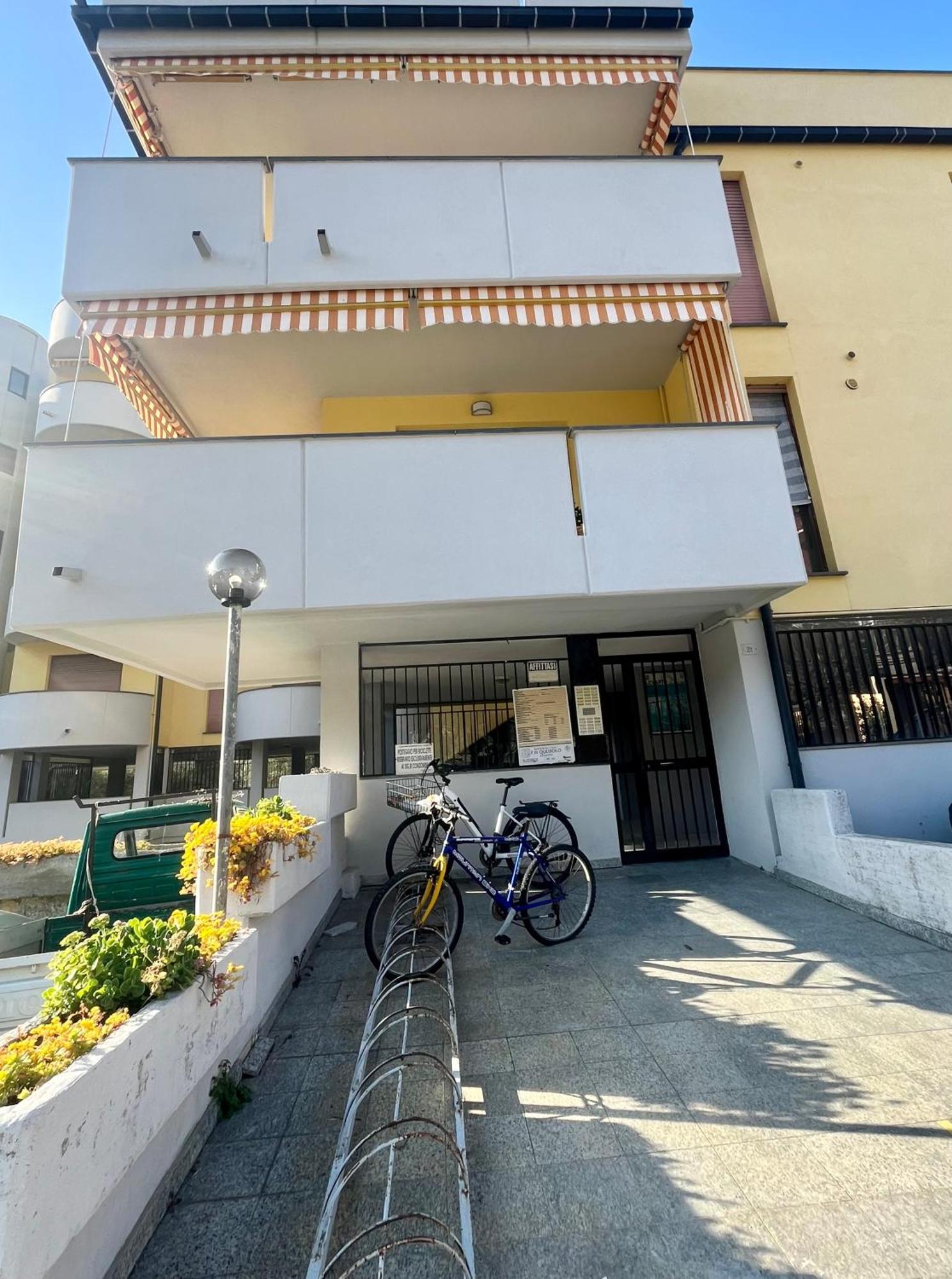 Appartamenti Nei Pressi Della Stazione 莱万托 外观 照片