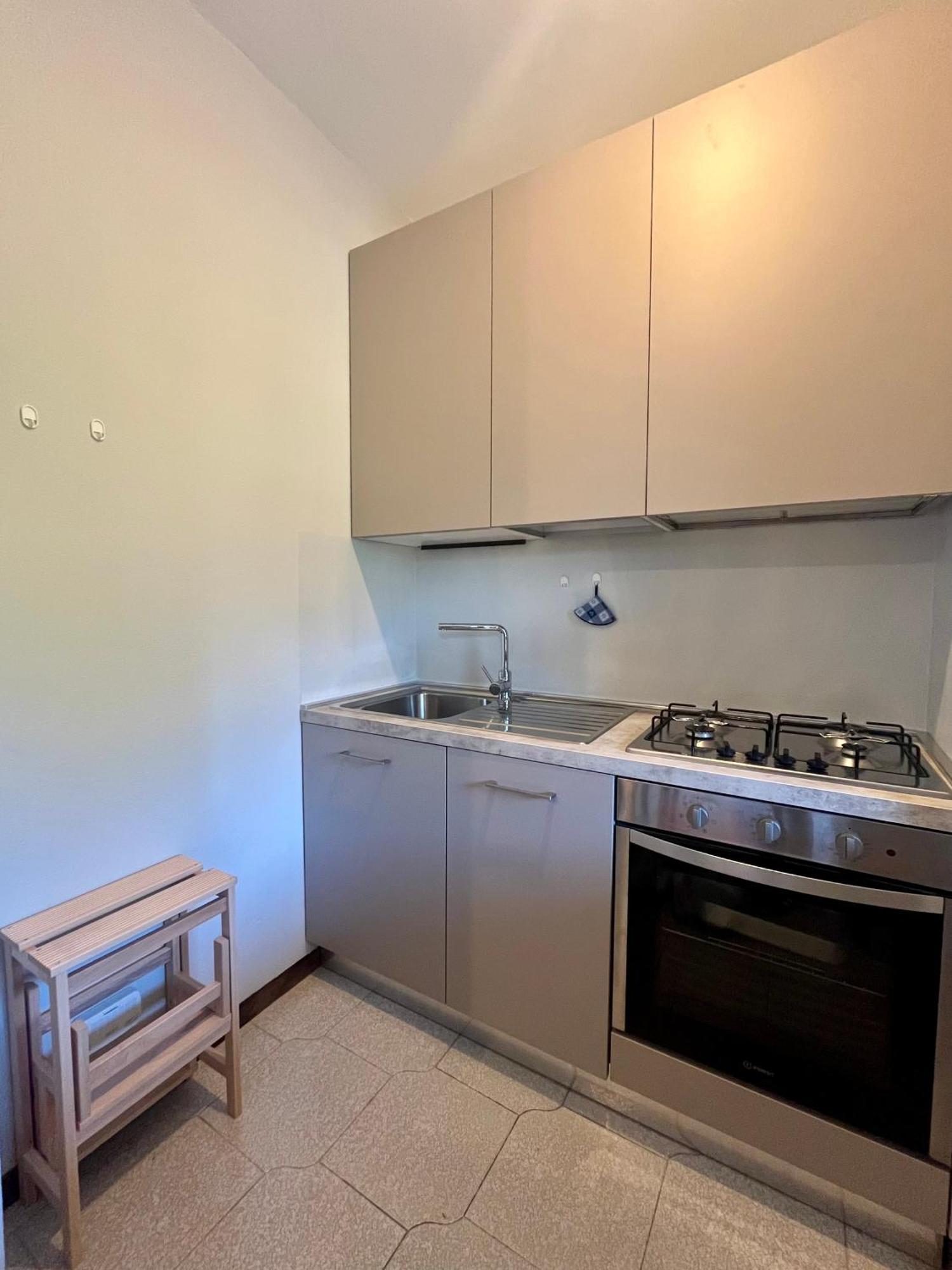 Appartamenti Nei Pressi Della Stazione 莱万托 外观 照片